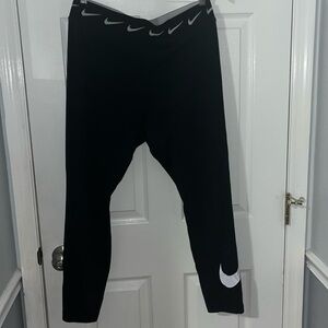 Nike leggings